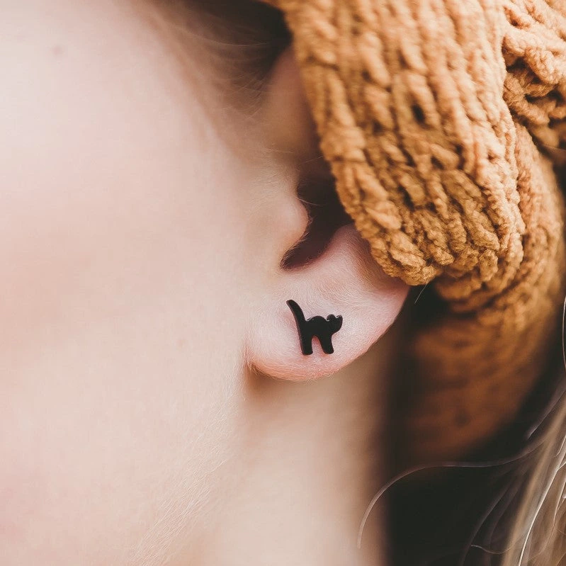 After Dark Stud Set of 2